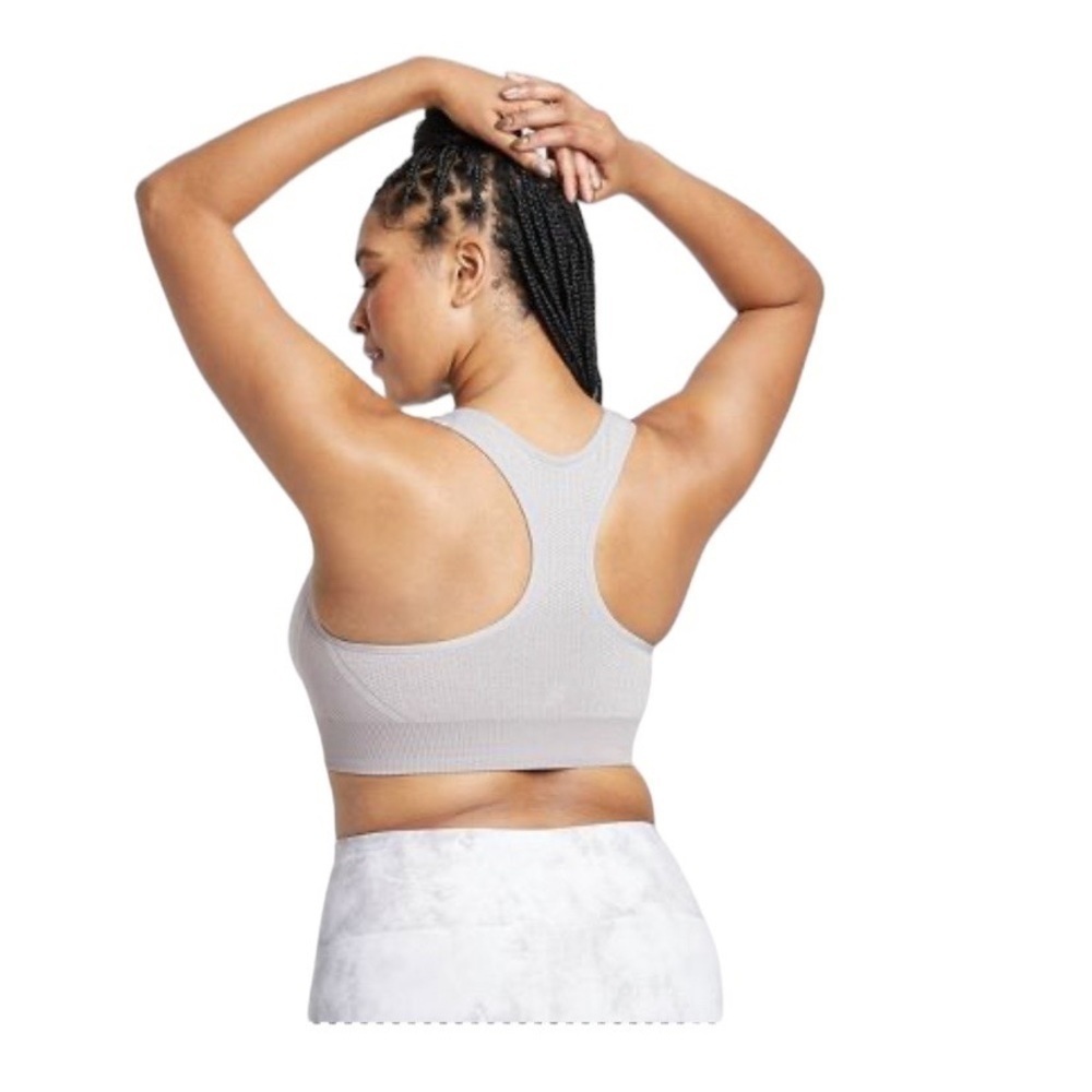 2 pair All In‎ Motion Medium Support Seamless Racerback Sports Bra - Picture 3 of 8